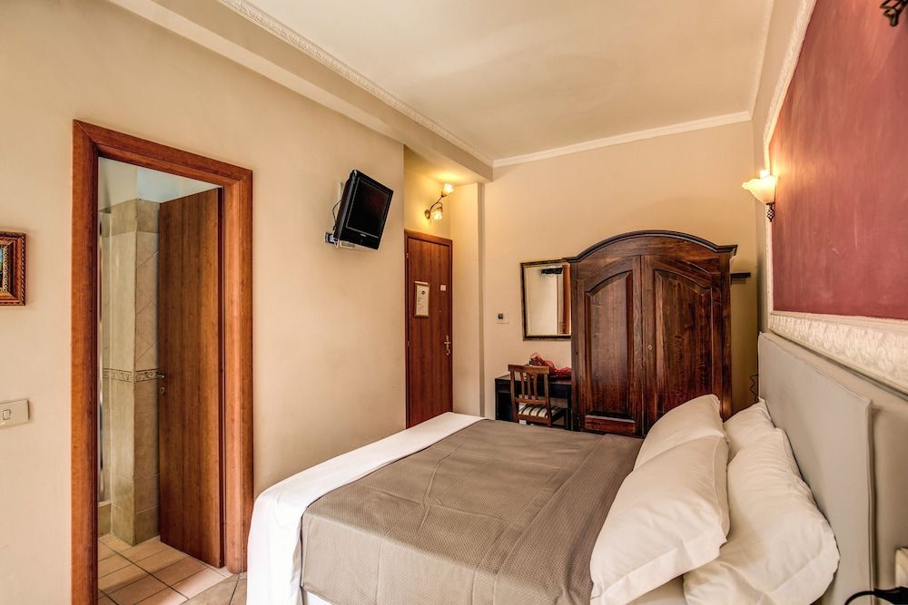 Beautiful Home Classic Double or Twin Room, Non Smoking 4