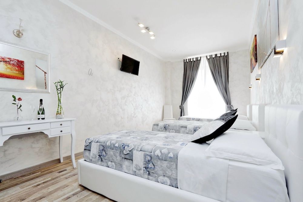 undefined Just Chilling Suite 10
