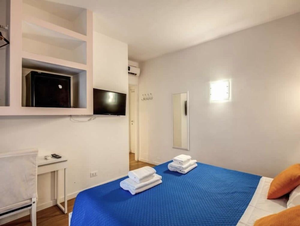 Residenza Giulia al Colosseo Triple Room 8