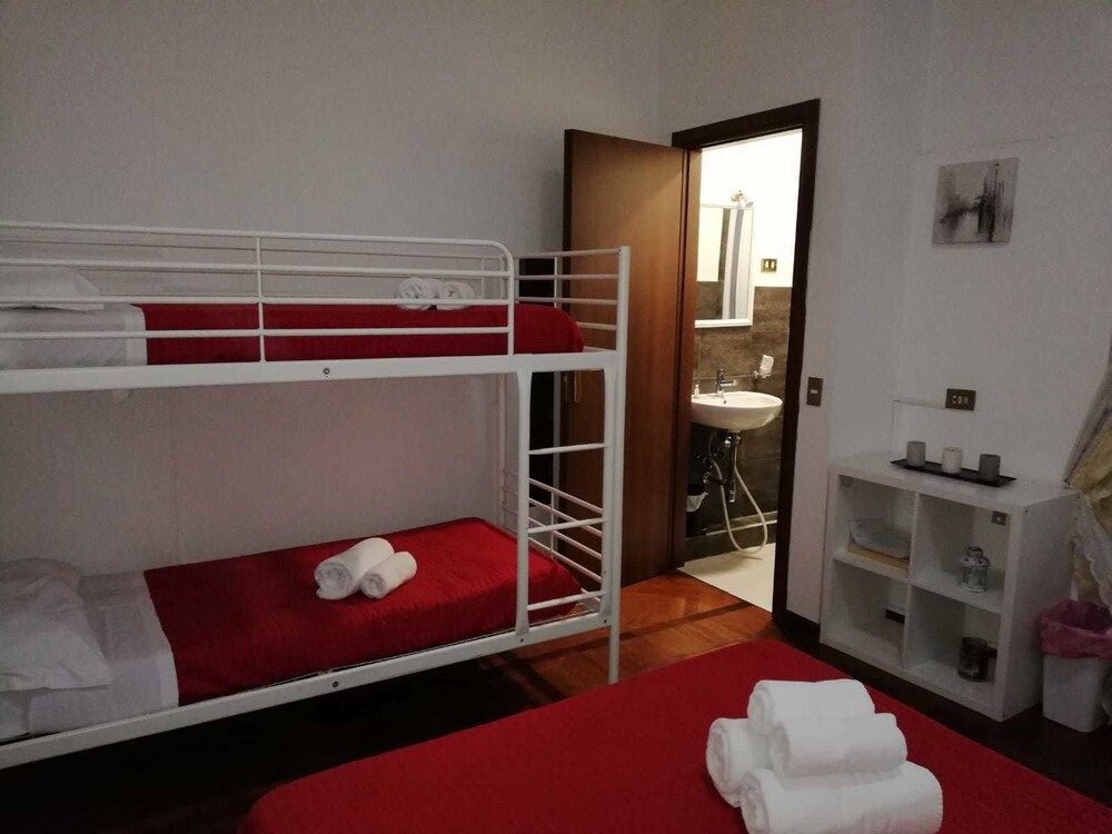 undefined Porta Vaticana 6