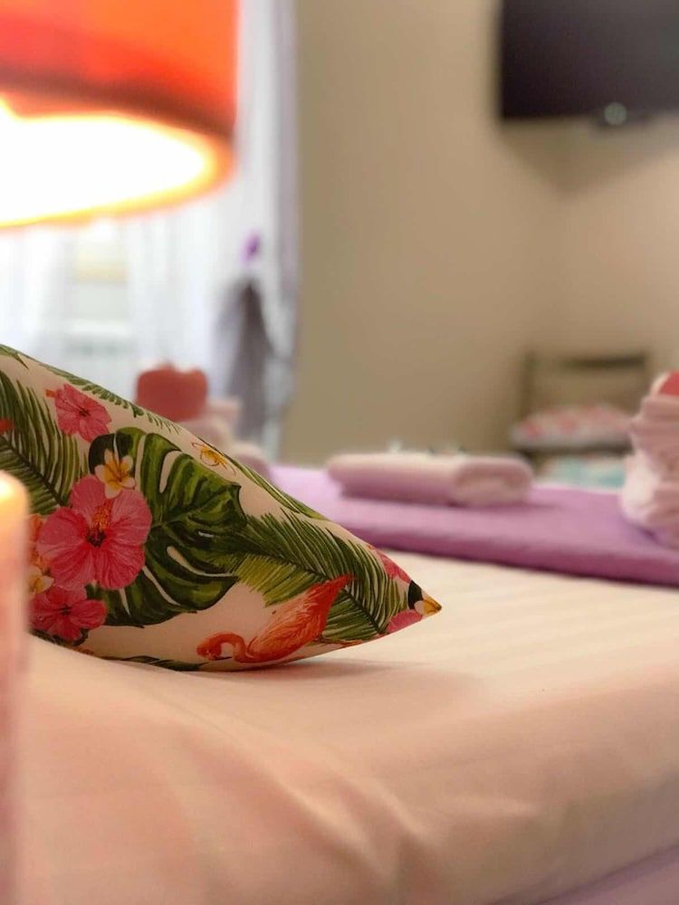 Alloggio Turistico Colosseo Quadruple Room, Shared Bathroom, Garden View 6