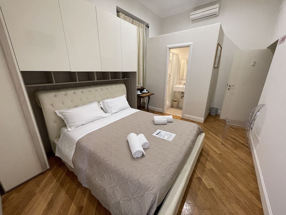 undefined Casa Claudia Giulio Cesare 10