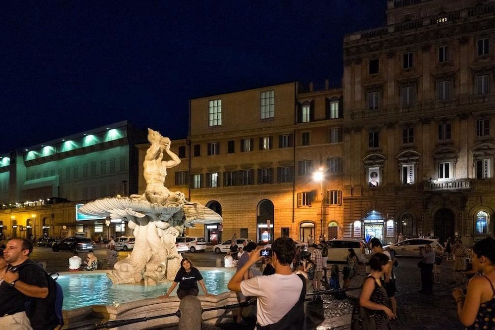 Penthouse Suite Rome Junior Suite, City View 15