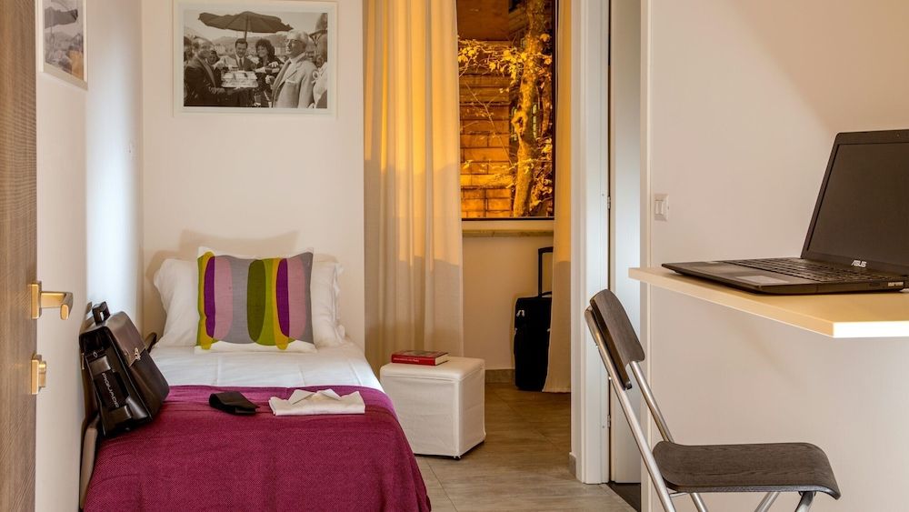 undefined Relais Merulana Guesthouse 3