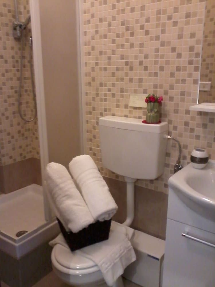 Vesta Domus Double Room, City View 5