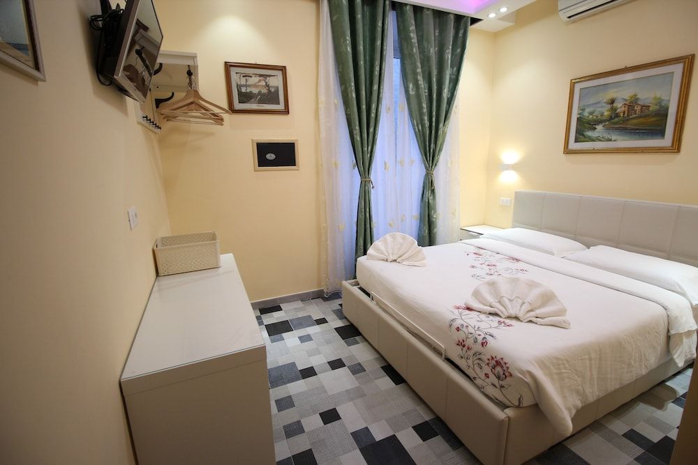 Quest House Lihong Comfort Double Room (105)