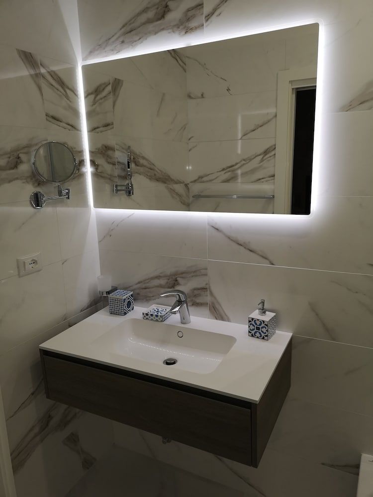 St. Peter Area Luxury Suites Grand Triple Room, 1 Bedroom (Num. 1) 3