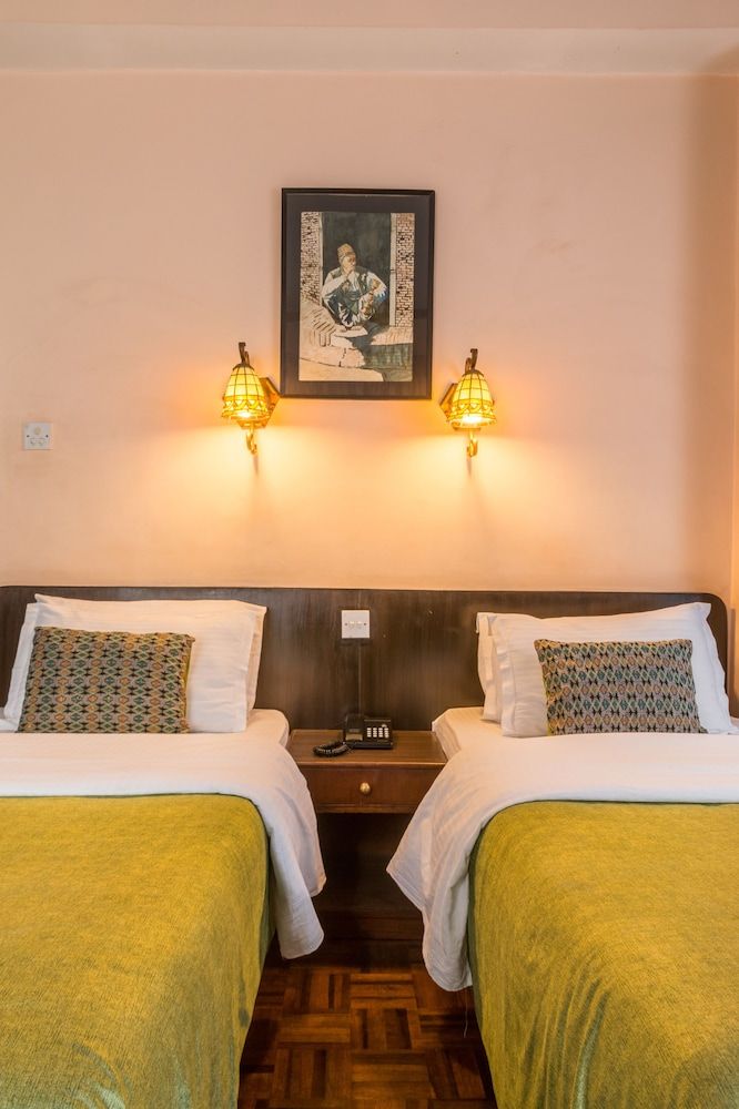 Hotel Excelsior Standard Room 6