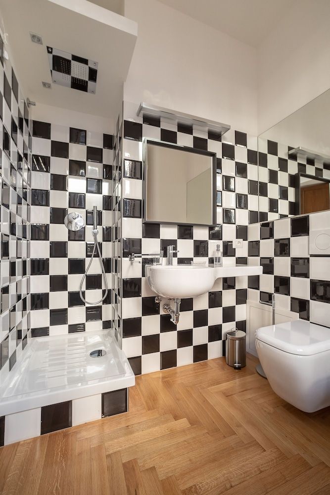 Lombardia40 Luxury Suites Classic Suite 4