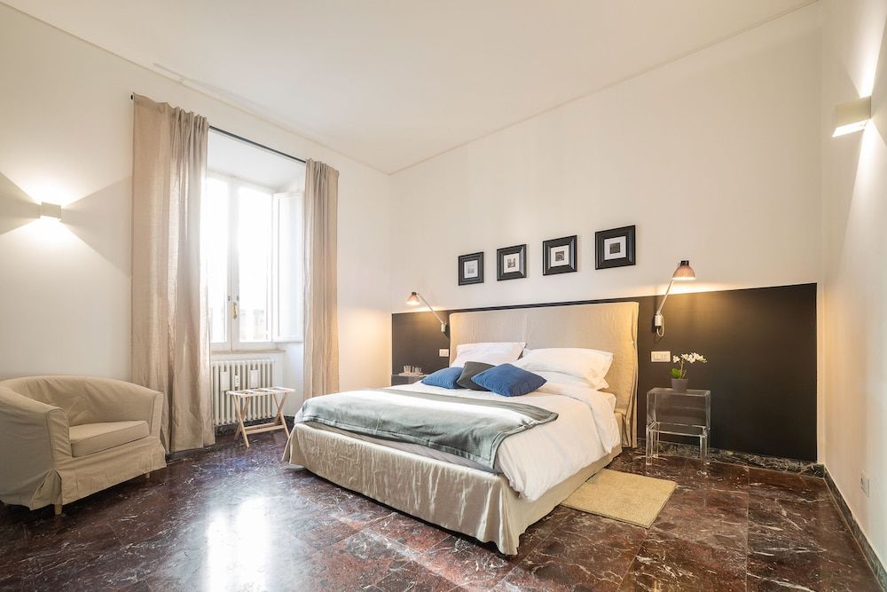 Lombardia40 Luxury Suites Classic Suite 3