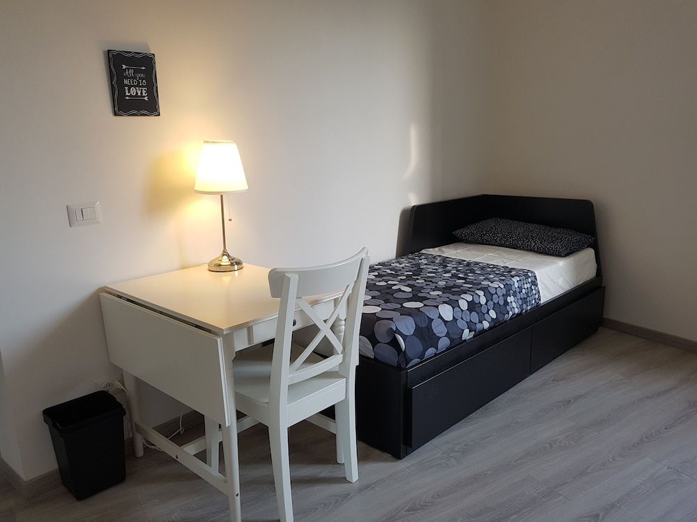 undefined Pigneto 77 4