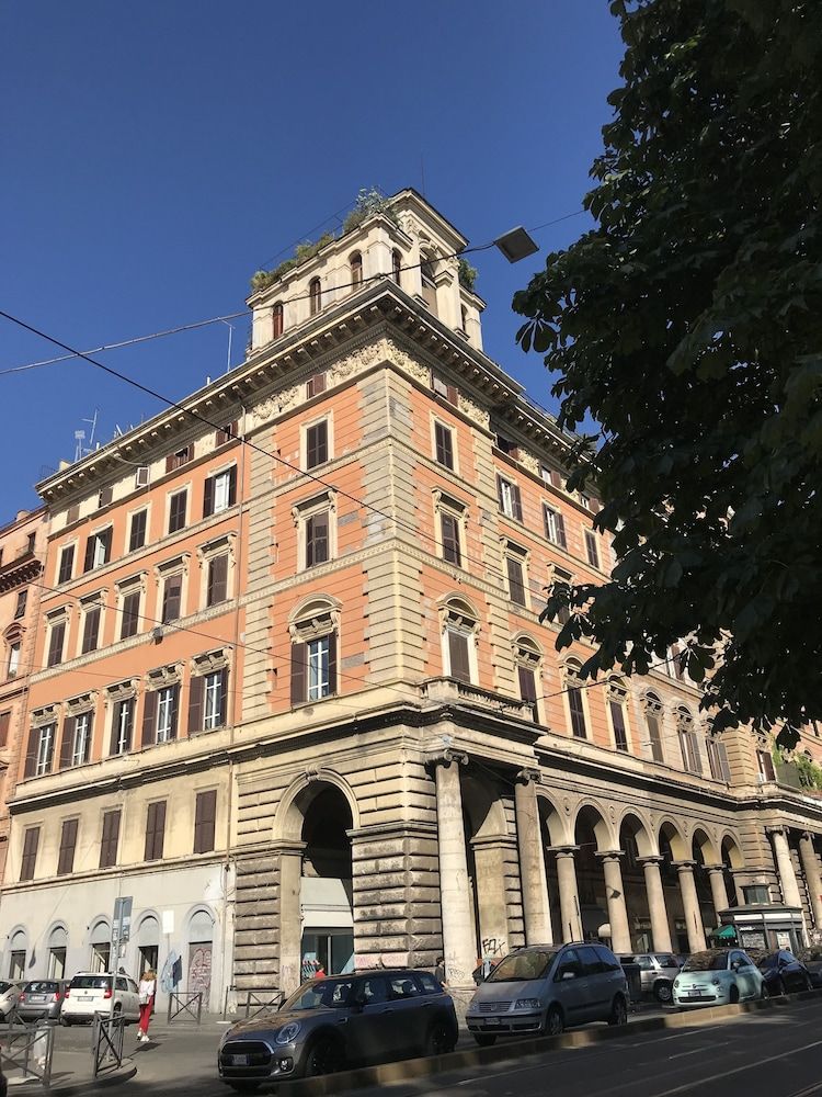 undefined Kings Home In Rome 6