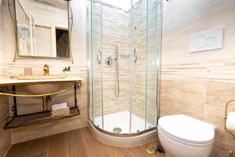 Kings Home In Rome Quadruple Room, Mezzanine 13