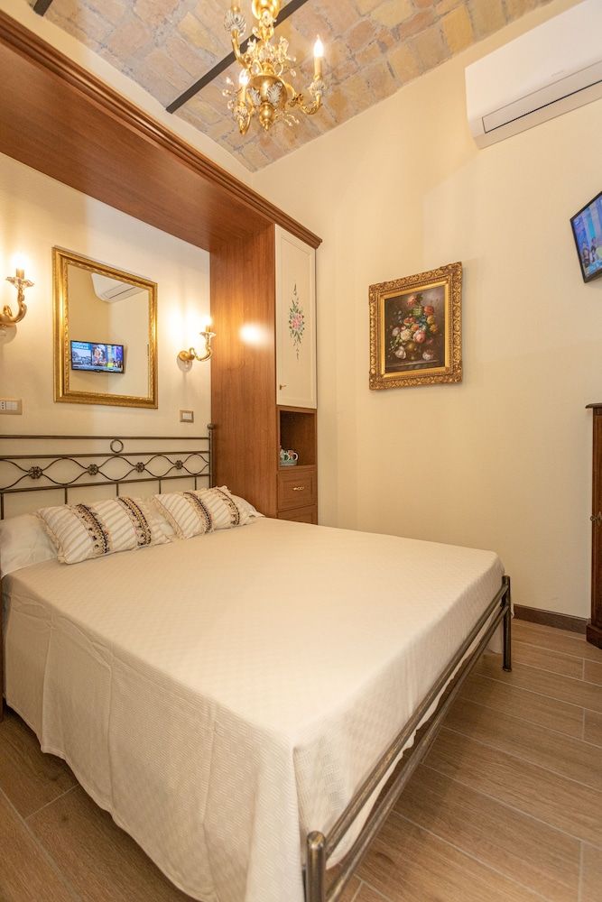 undefined Kings Home In Rome 5