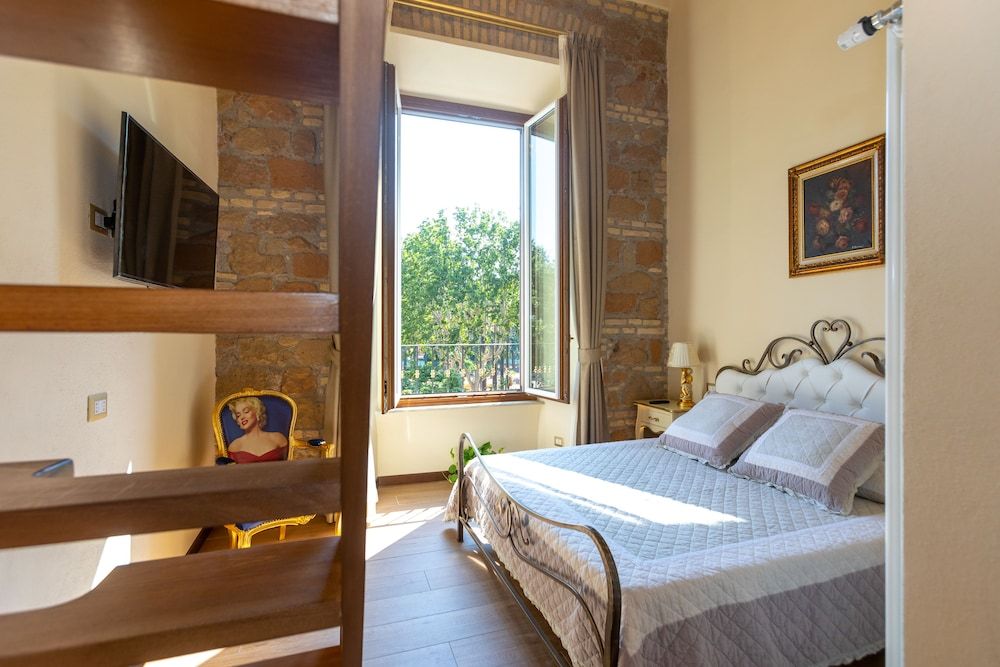 Kings Home In Rome Quadruple Room, Mezzanine 7