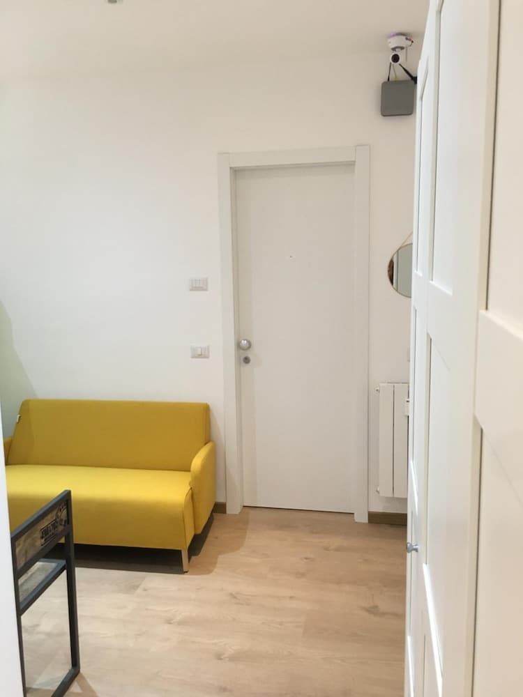 undefined Verrazzano 37 Guest House 6