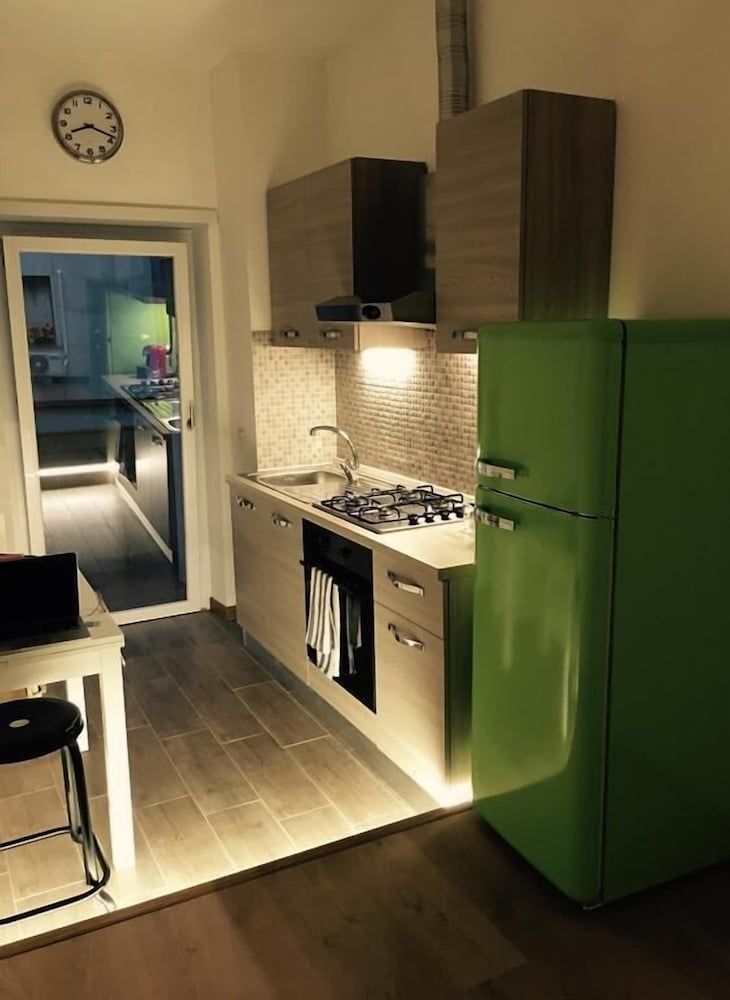 undefined Verrazzano 37 Guest House 3