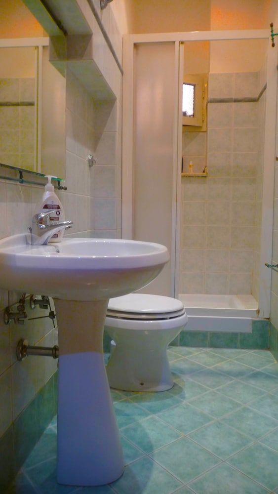 undefined Rome Termini Guest House 7