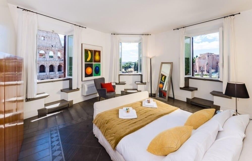 Luxury Apartment, 4 Bedrooms, City View