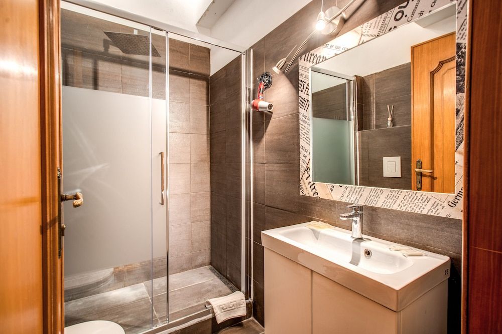 Beautiful Home 2 Standard Double Room, Shared Bathroom 3