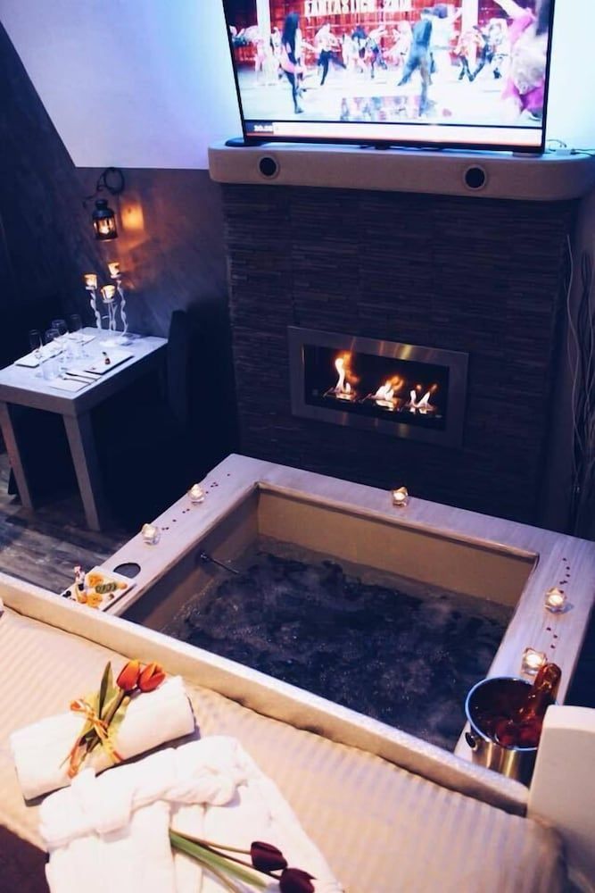 Private Spa Tub