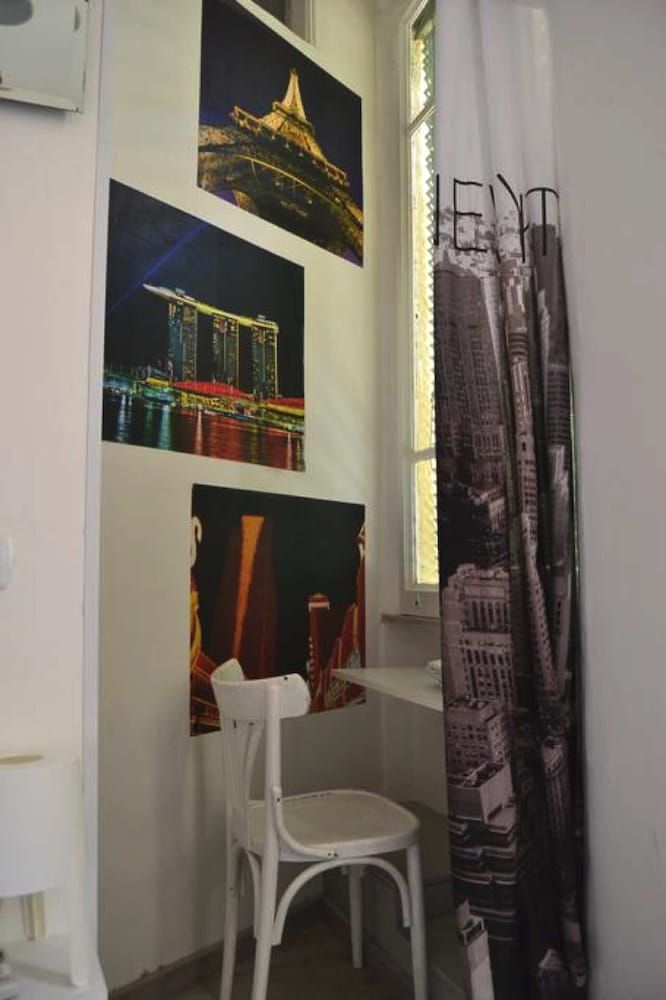 AmoRoma Vatican City Single Room (New York) 2