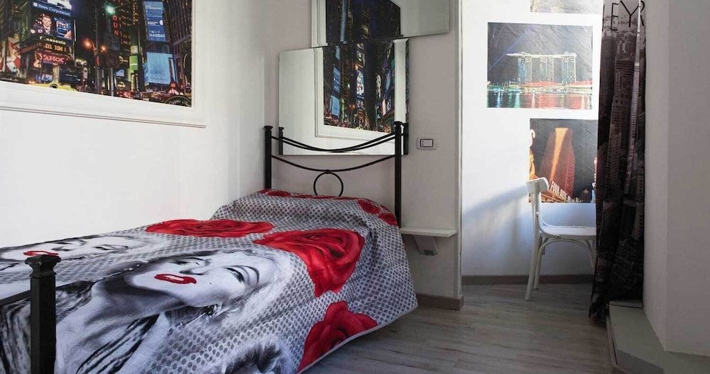 undefined AmoRoma Vatican 4