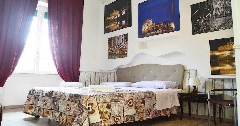 undefined AmoRoma Vatican 3