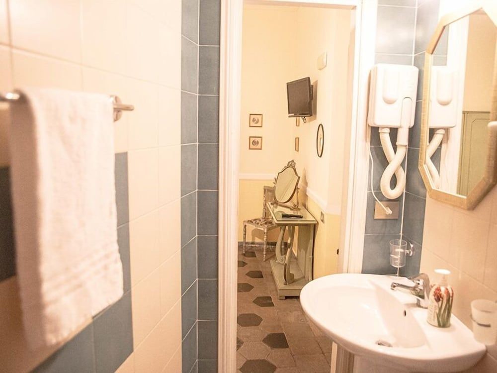 undefined Residenza Maritti Classic Rooms 8