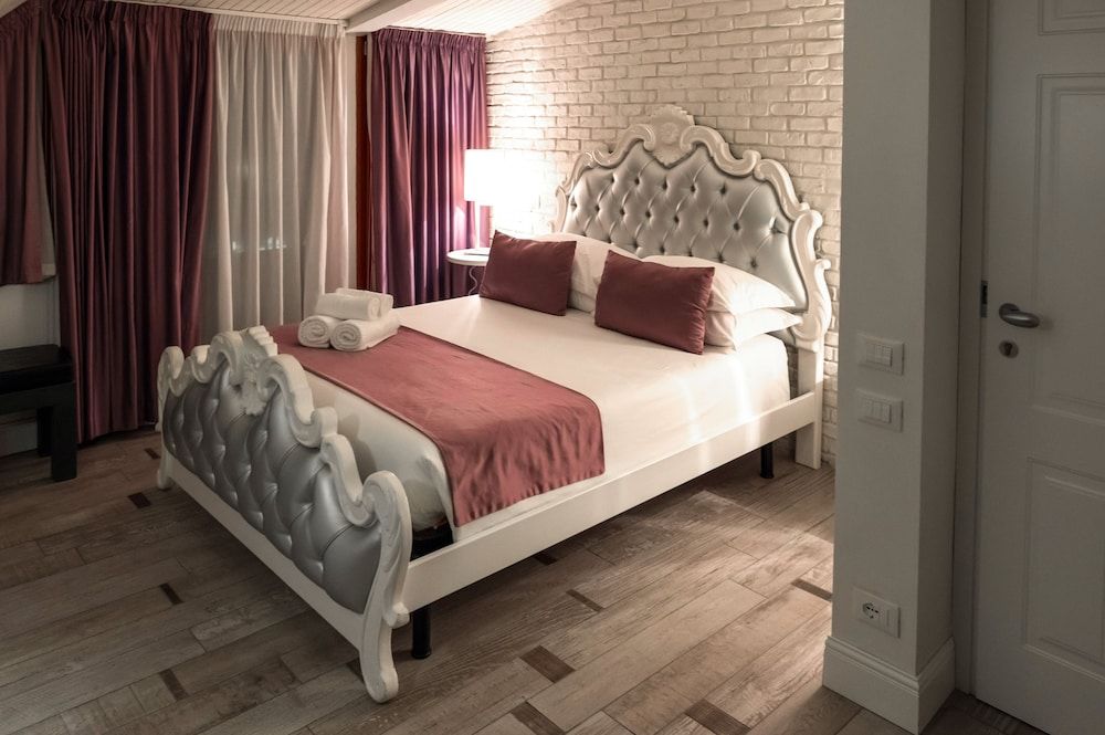 undefined SuiteFrattini 4