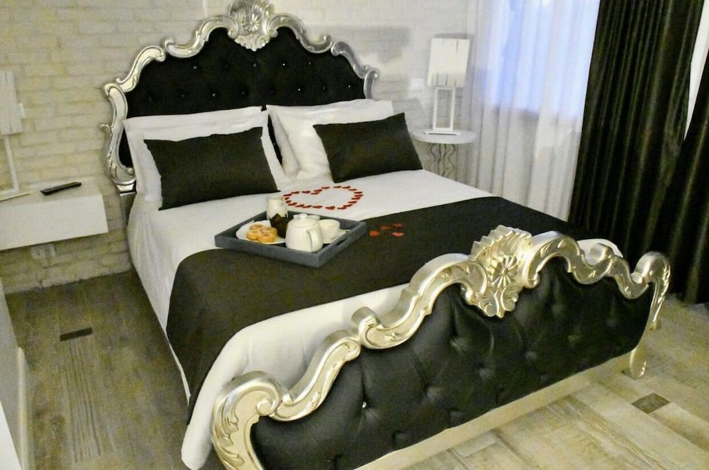 undefined SuiteFrattini 9