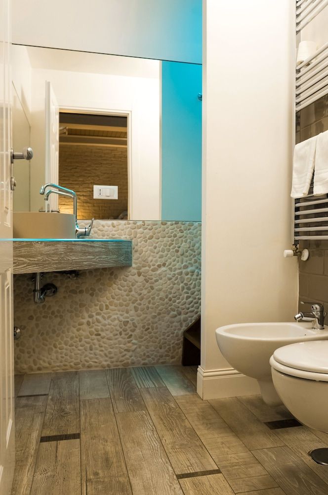 SuiteFrattini Superior Suite, Jetted Tub 4