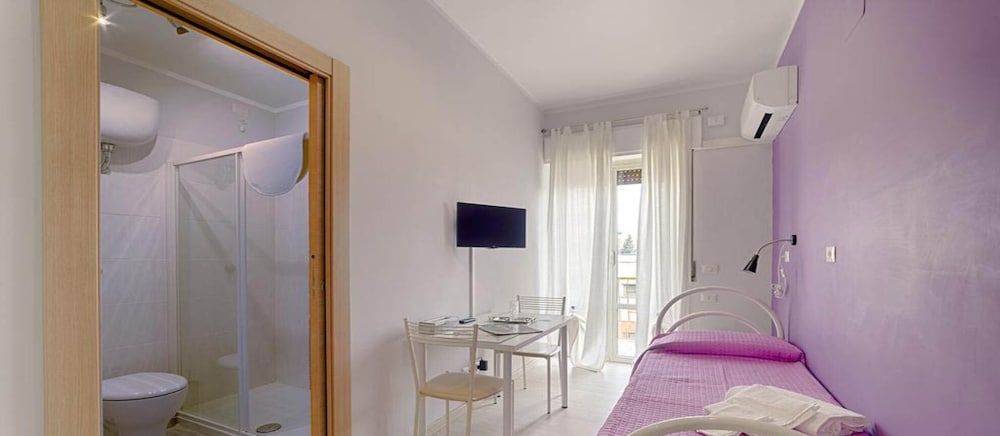 undefined Dafne Portonaccio 4