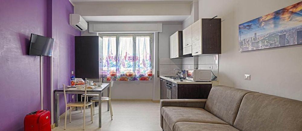 undefined Dafne Portonaccio 9