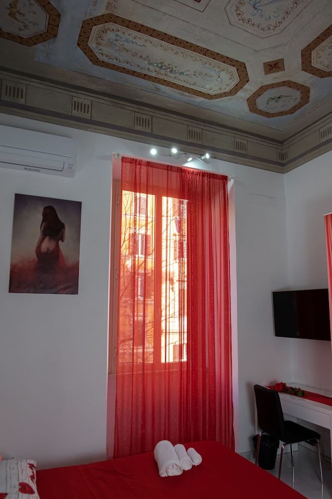 Roma Castel Nepi Home near Colosseo Design Room 4