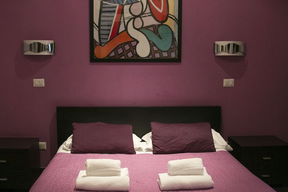 Vatican Top Accommodation Classic Double Room 6