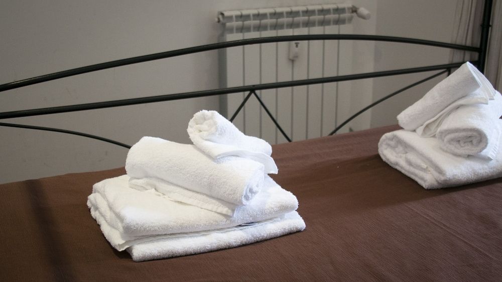 Vatican Top Accommodation Classic Quadruple Room 8