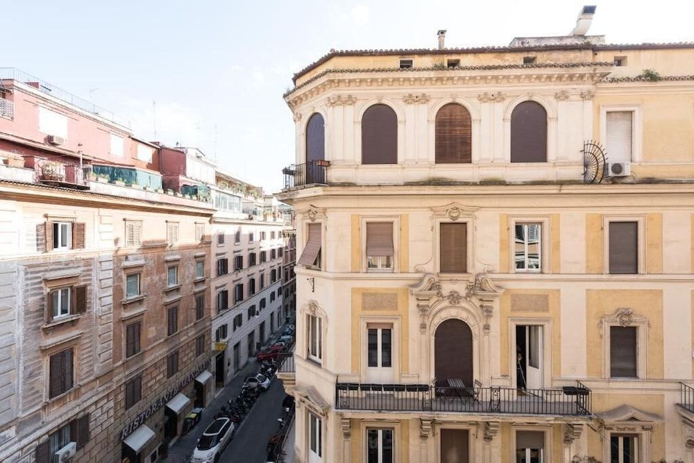 undefined Circle In The Square 4