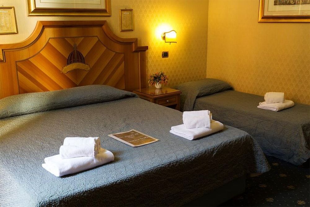undefined Luxury Floor 8