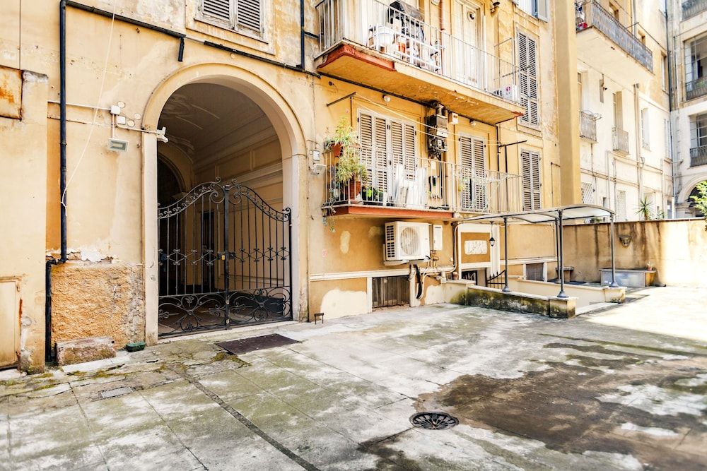 undefined Antica Dimora al Colosseo 4