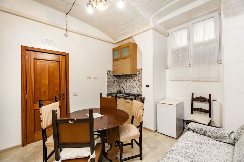 undefined Antica Dimora al Colosseo 5