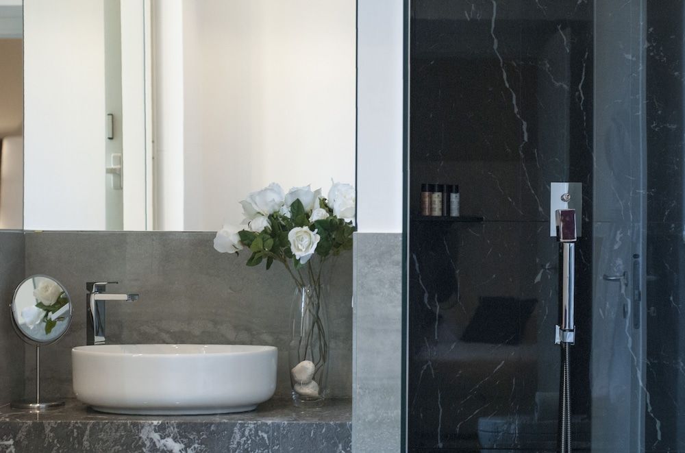 Roman Holidays Boutique Classic Double Room 18