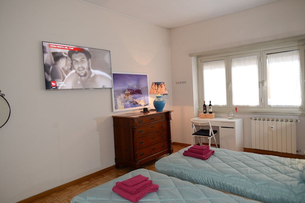 Room in Guest Room - Welcome to our Establishment We Will be Happy to Welcome you