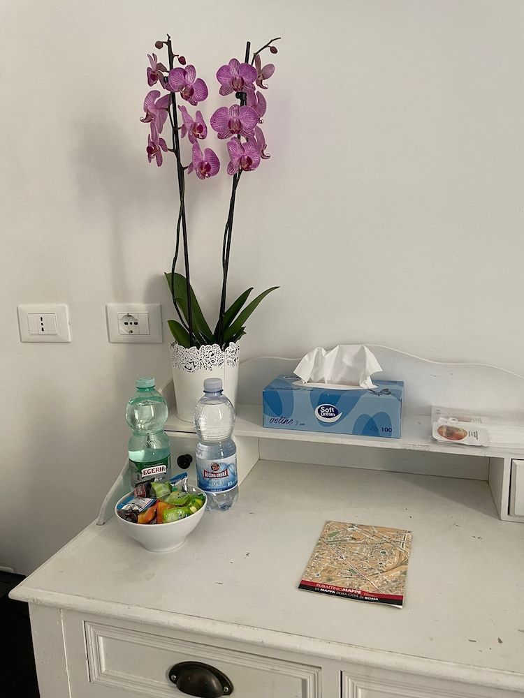 AD Cavour Luxury Rooms Classic Room 7