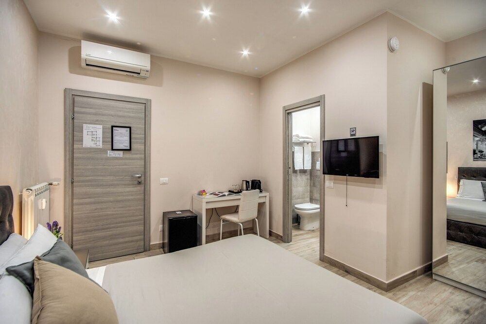 Tacito 23 - Luxury rooms Premium Double Room 28