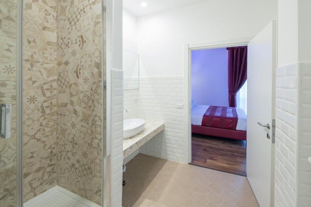 MAGENTA COLLECTION ARGENTINA Deluxe Double or Twin Room 16