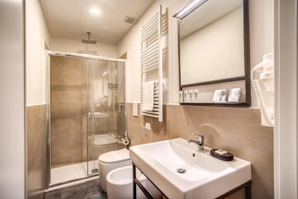 MAGENTA COLLECTION CAPRANICA Superior Room 21