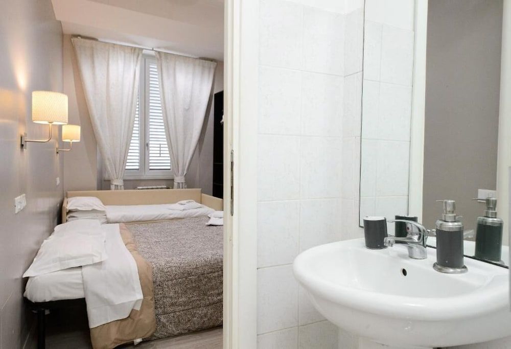 MAGENTA COLLECTION PURIFICAZIONE Economy Double Room 4