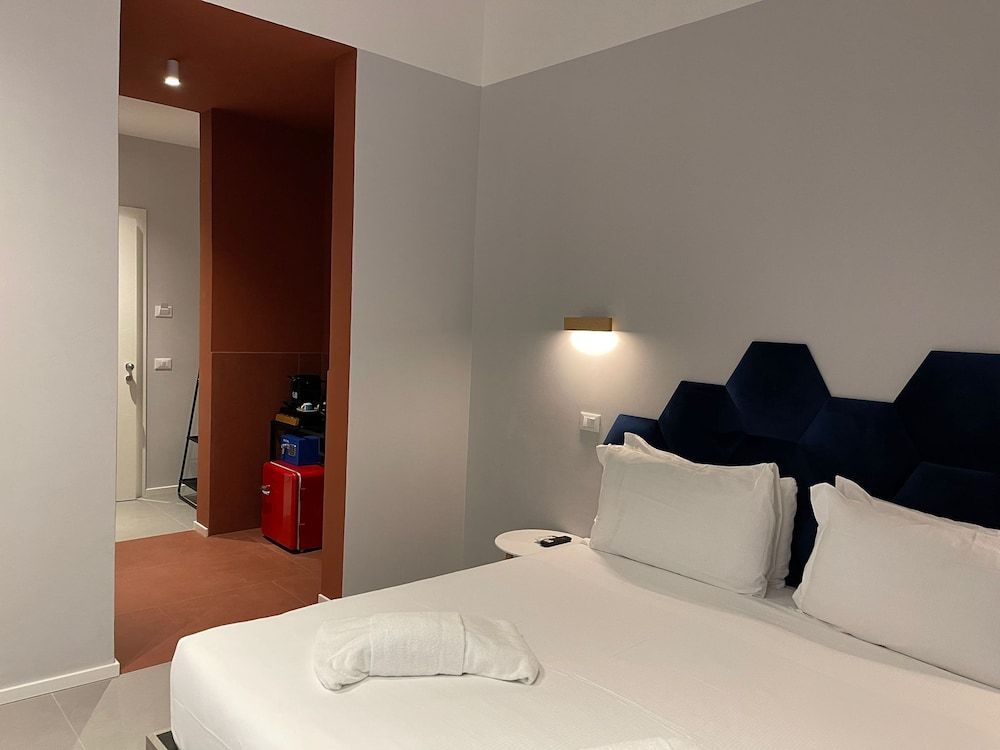 undefined Carrara24 4