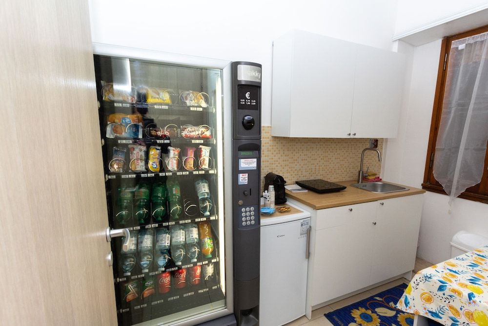 undefined Aurelio Deluxe Rooms 7